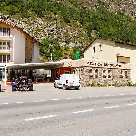 Hotel-Restaurant Ackersand Esterno foto
